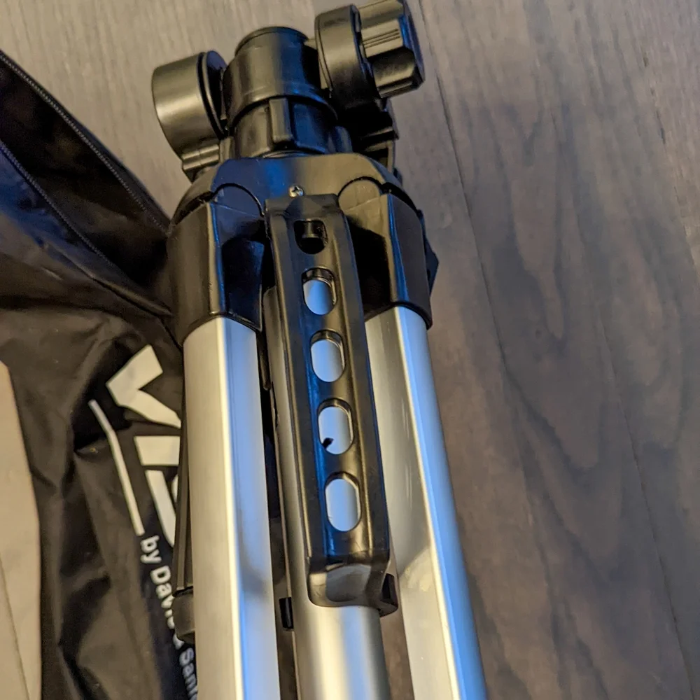 Vista Explorer 60” Tripod with Tripod Bag